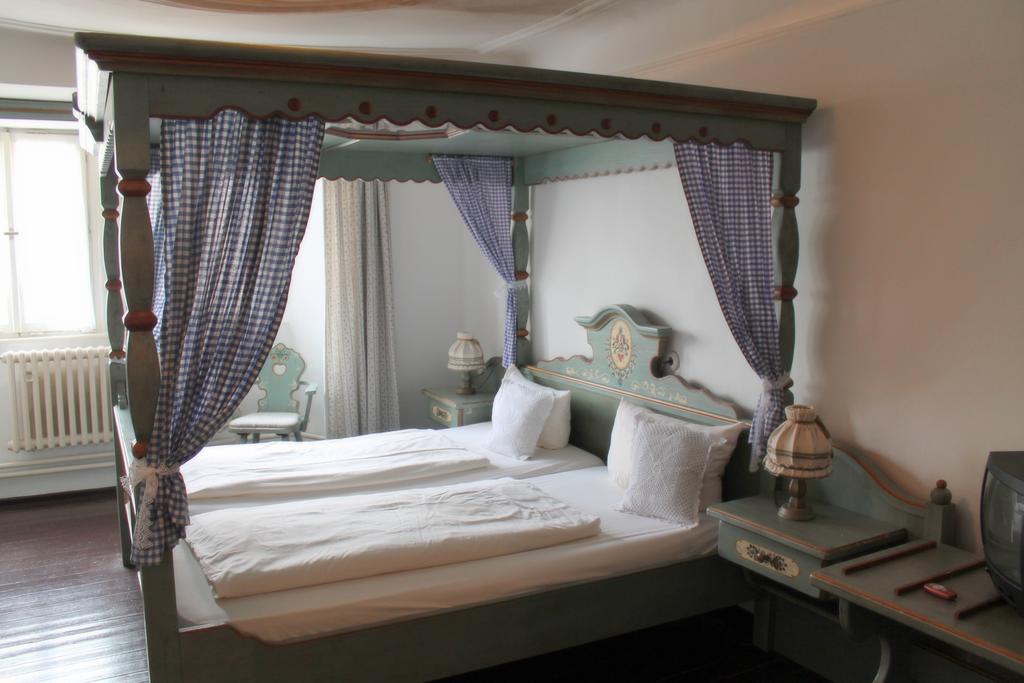 Gaestehaus Am Weissen Turm Rothenburg ob der Tauber Chambre photo