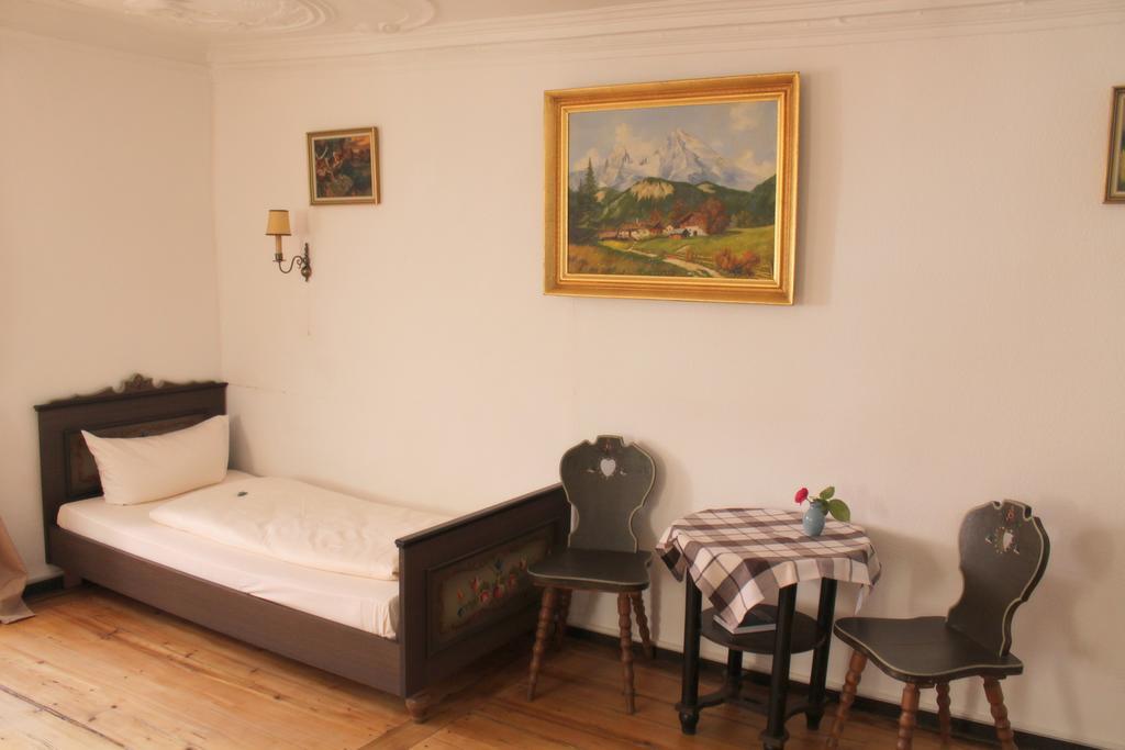 Gaestehaus Am Weissen Turm Rothenburg ob der Tauber Chambre photo